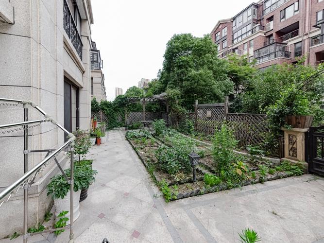 全屋地暖!全实木豪妆!金御华府4室底复洋房 满五地下